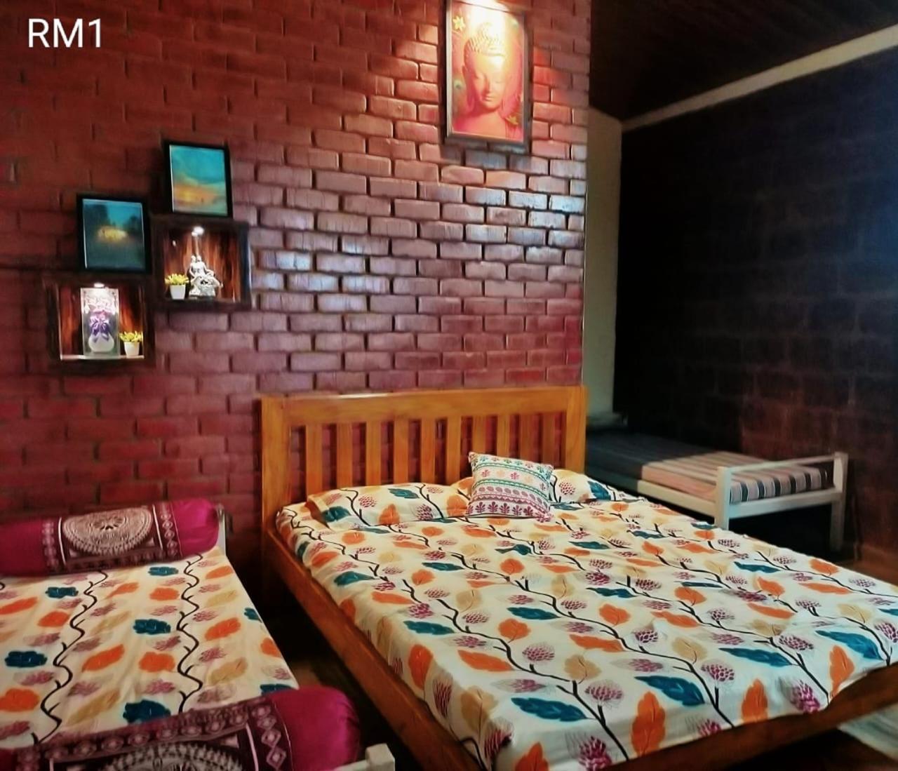 Riverstone Riverfront Stay Gokarna  Rom bilde